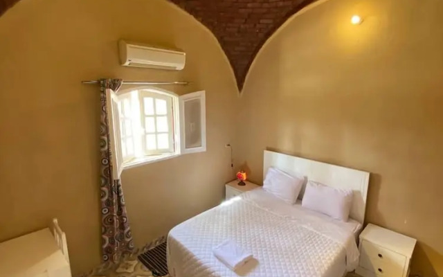 sekhmet hotel