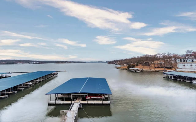 Happy Haven @ Lands End 3 BDR Resort Condo!