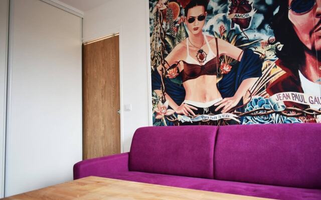 Beautiful and Bright Apartment in Paris 19th
