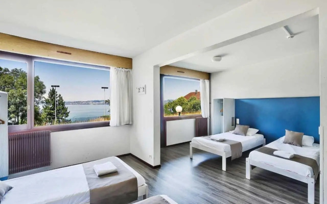 Coté Lac Hostel Evian