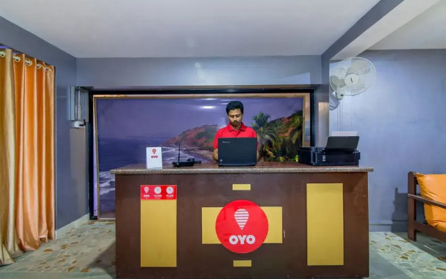 Oyo 5673 Maximum Holiday Inn Rooms