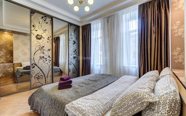 Welcome Home (Вэлком Хоум) на Литейном 11