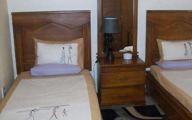 Flossie’s Bed and Breakfast