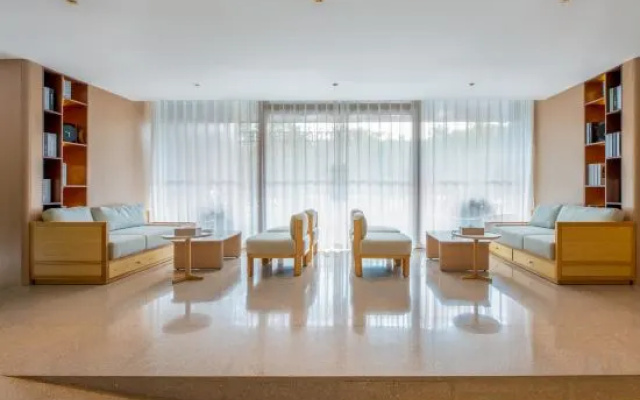 Korla Golden Phoenix Business Hotel (Grand Bazaar Peacock River) – Guest Rooms – Korla