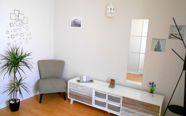 Arade room