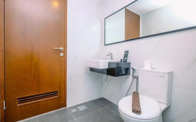 Nice And Strategic 1Br At Ciputra World 2 Apartment