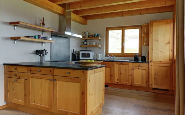 Modern Chalet with Hot Tub in Les Collons