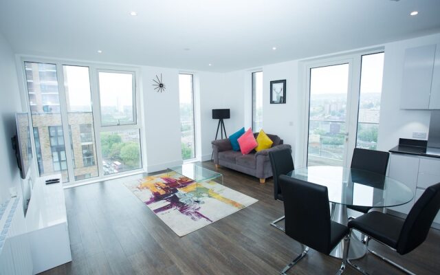 High view 2 Bedroom apt - Woolwich