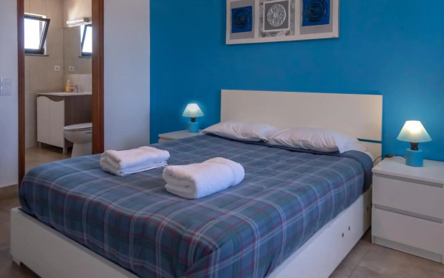 ★ Sea View ★ 1 Minute to Oldtown and Beach ★