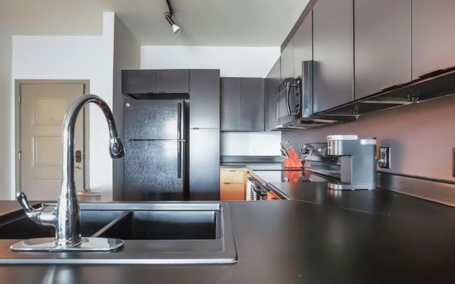 Landing Spectacular 1bd, Courtyard
