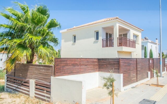 Pernera Beach Three Bedroom Villa