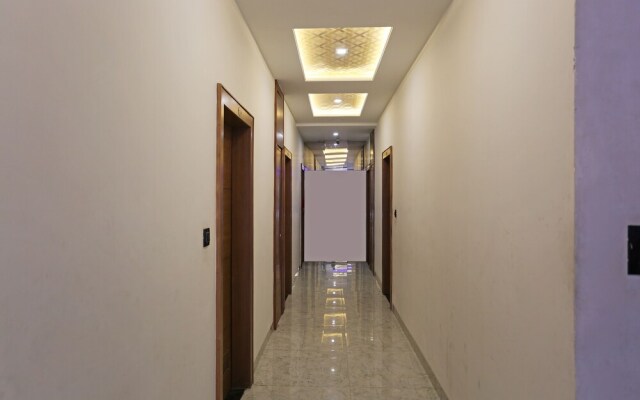 Capital O 10842 Hotel Anjali Mahal