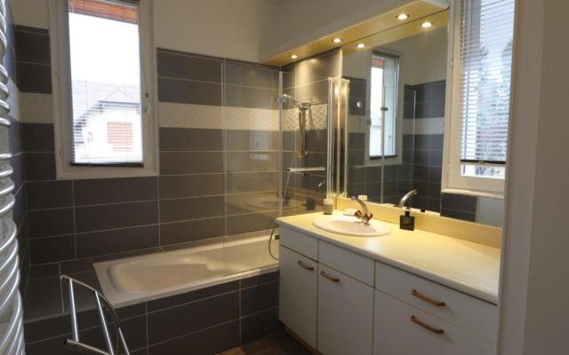 Appartement Annecy, 4 pièces, 6 personnes - FR-1-432-43