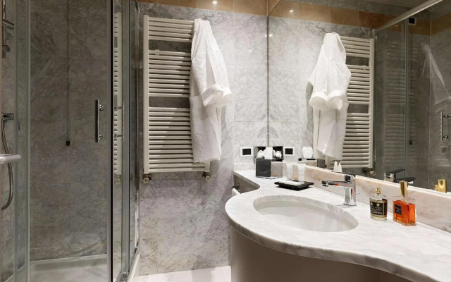 Albavilla Hotel & Co.