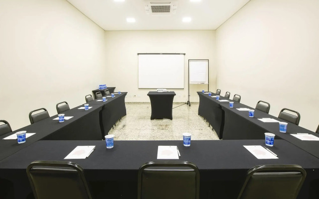 Vinhedo Plaza Hotel