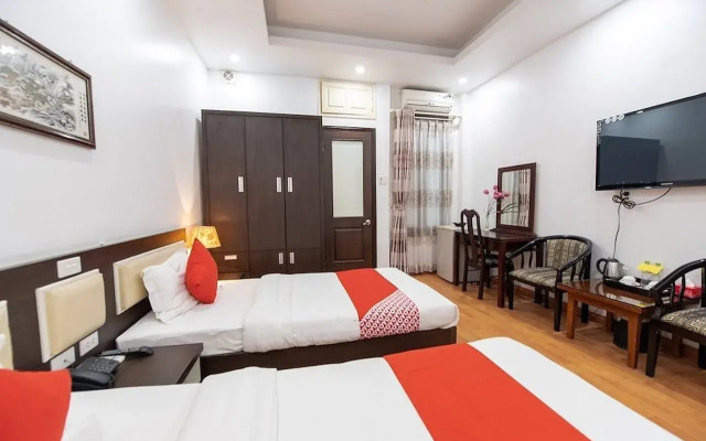 OYO 518 Chariot Hotel