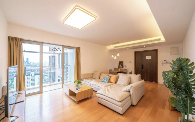 Tyms Modern 3BR 2BA Apt Near Metro