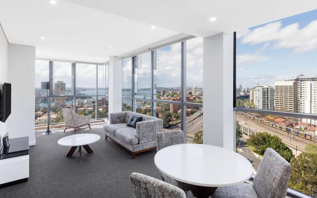 Meriton Suites North Sydney