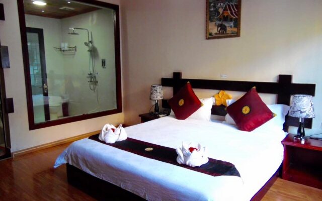 Lao Blossom Hotel