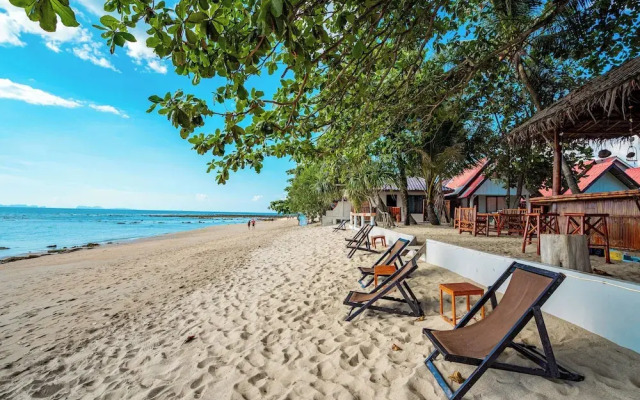 Lanta Beach Resort