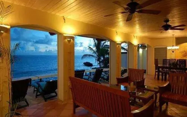 Coral Breeze by RedAwning