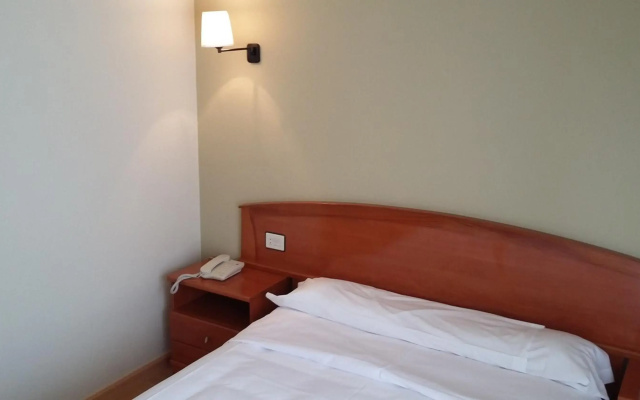 Hotel Arcea Villaviciosa