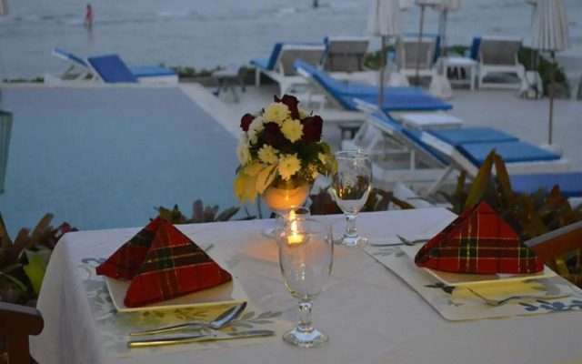 Nern Chalet Beachfront Hotel