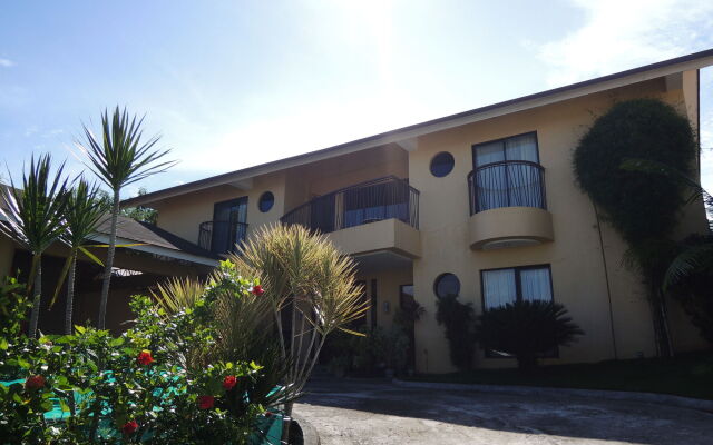 Palm Seaside Inn and Beach Resort