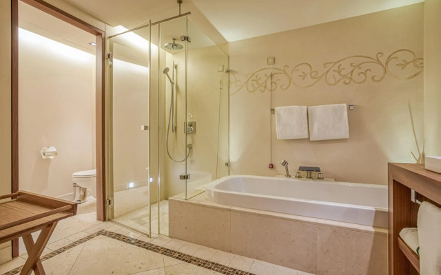 Wald & Schlosshotel Friedrichsruhe