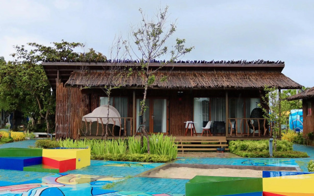 Crusoe Cabins Casobe