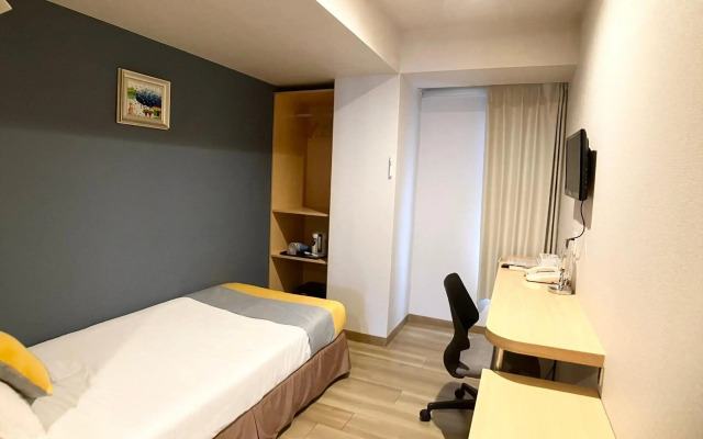 Victoria Hotel Naha