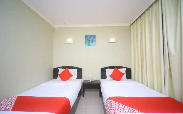 OYO 1027 Hotel London