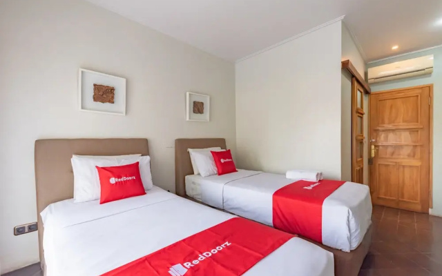 Casa de Apple Dago Bandung by RedDoorz