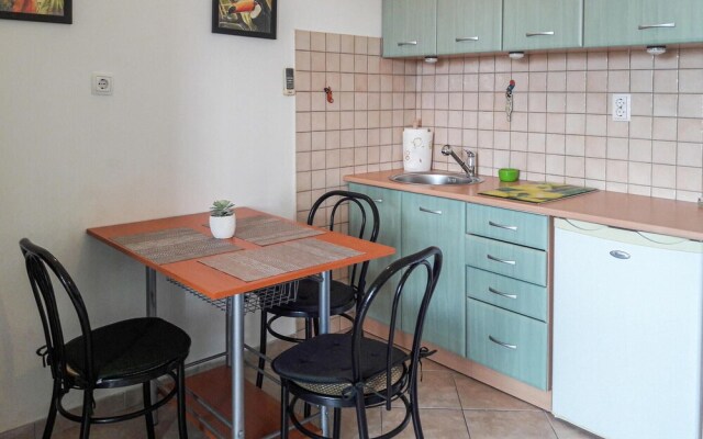 Nice Apartment in Fazana With Wifi and 1 Bedrooms
