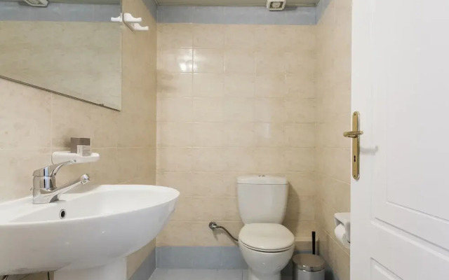 Top-Class 2BR Apartment in Marousi