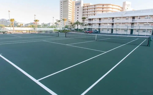 Seaside Beach & Racquet 5917