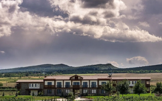 Chateau Mosmieri Resort