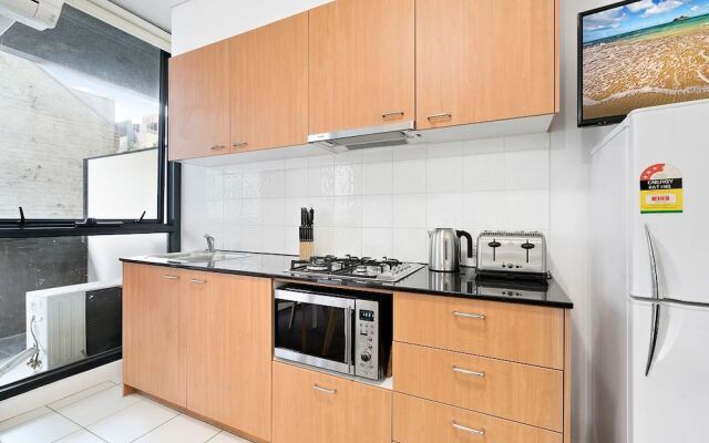 LIZZI, Melbourne Studio Apartment