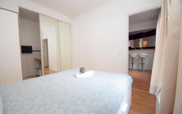 Top location near ParisSuperb cosy 2p apartment