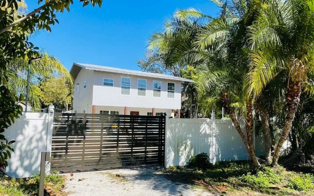 4 Paradise Home Close to Siesta Key and IMG Academy