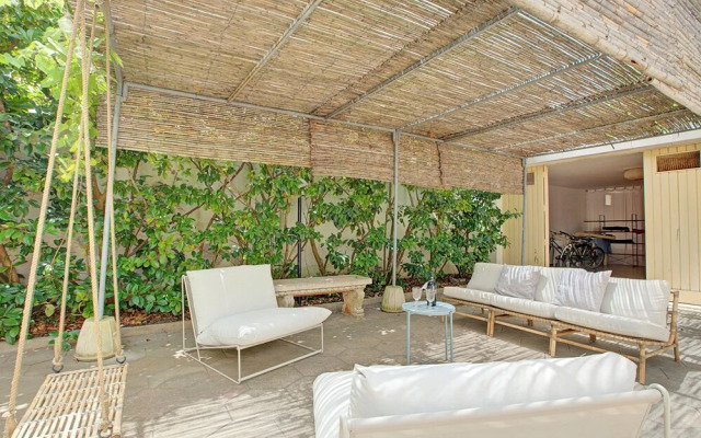 Villa Carolina spacious with garden