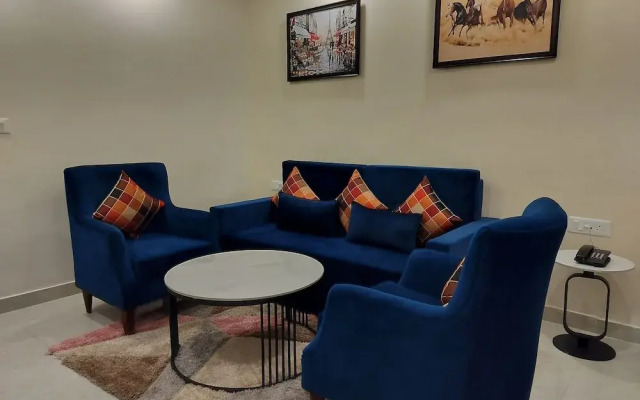 Hotel Luxe Opera NH8 - 7km from IGI Delhi Airport
