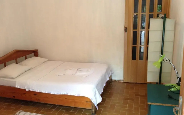Bronz Motel