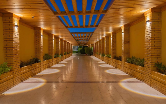 Cataract Resort Naama Bay