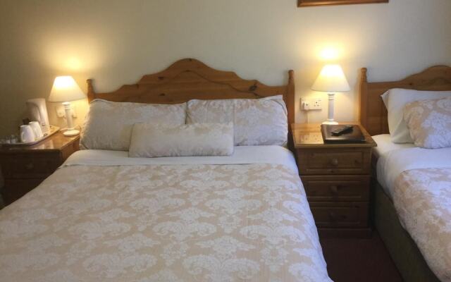 Fairlawns Bed & Breakfast