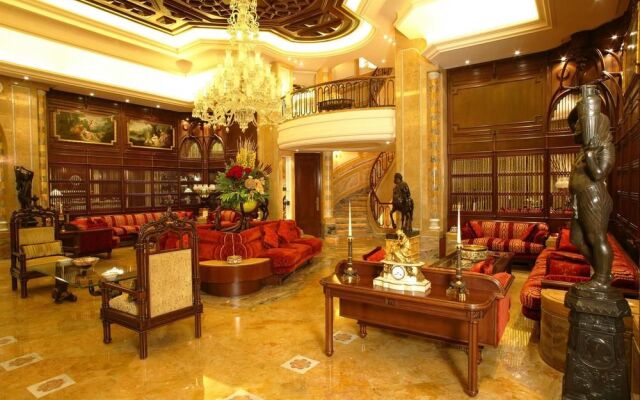 Grand Hills Hotel & Spa