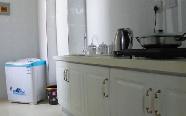 Petroleum Apartment Hotel Xining