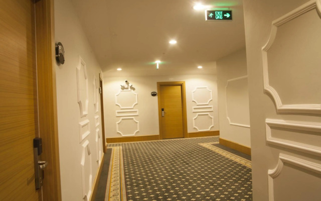 Neba Royal Hotel