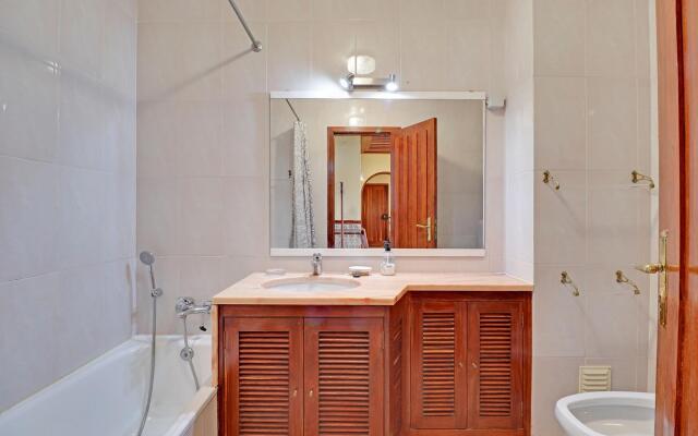 Monte Gordo Beachview 2 by Homing