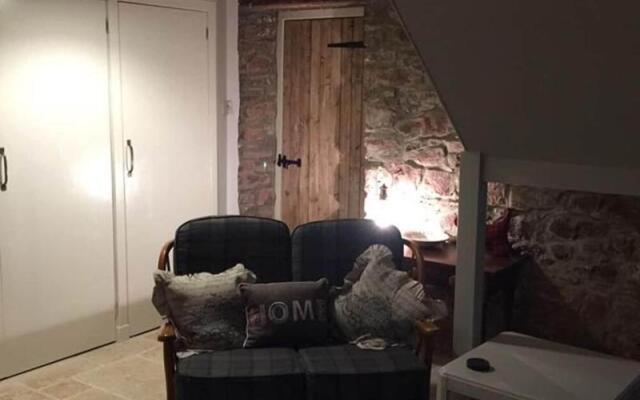 Dunruadh Cottage